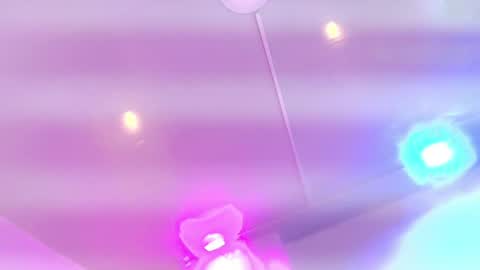 Daphne  online show from 22, 4, 2026