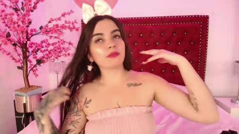 Daphne  online show from 28, 4, 2026