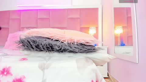 Daphne online show from 3, 12, 2024