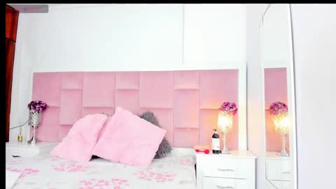 Daphne online show from 28, 1, 2025