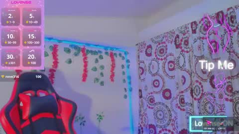 Snapshot of daphnewalker__ chatting on 3, 2, 2025 Daphne online show from 3, 2, 2025