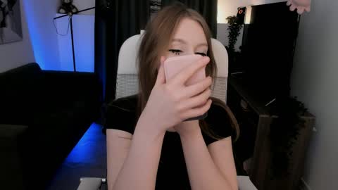 Daria Tate online show from 5, 4, 2026