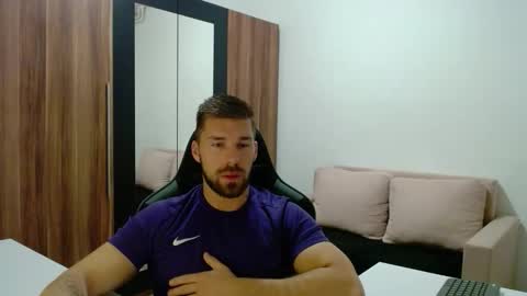 darius_94 online show from 28, 11, 2025