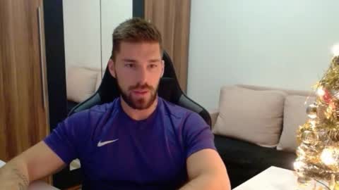 darius_94 online show from 2, 12, 2025