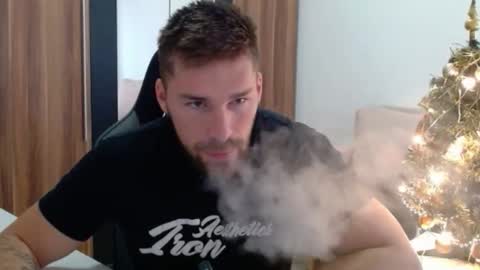 darius_94 online show from 22, 12, 2025