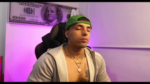 Darius Phoenix  online show from 8, 2, 2025