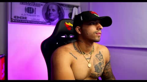 Darius Phoenix  online show from 18, 2, 2025