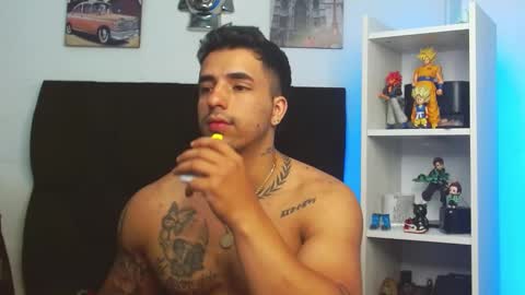 Darius Phoenix  online show from 2, 3, 2025