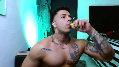 Darius Phoenix  online show from 6, 11, 2025