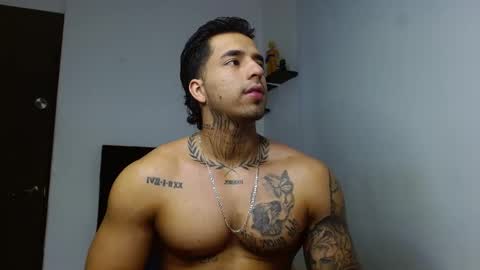 Darius Phoenix  online show from 20, 12, 2025