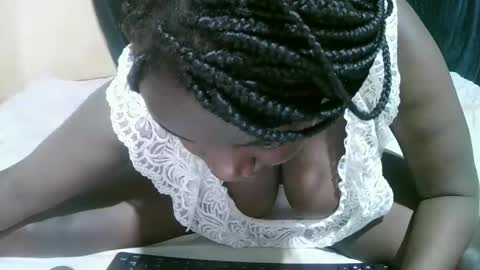 Snapshot of dark_anggel chatting on 29, 9, 2025 dark_anggel online show from 29, 9, 2025