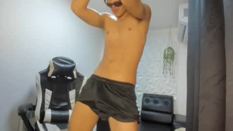 dark_badboy online show from 13, 5, 2026