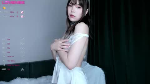 Ester online show from 12, 9, 2025