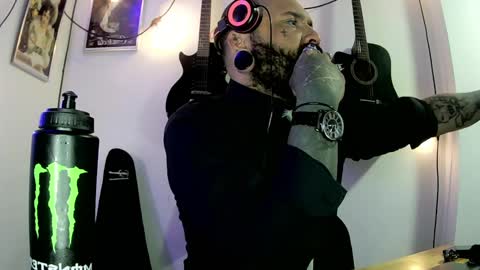 Snapshot of darkclothes chatting on 22, 12, 2024 darkclothes online show from 22, 12, 2024