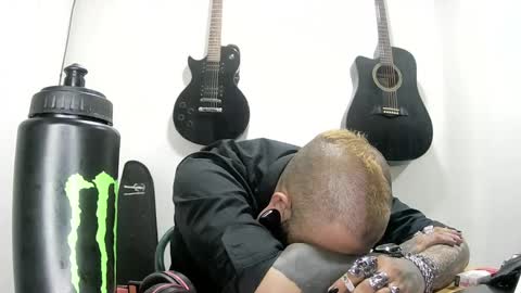 Snapshot of darkclothes chatting on 23, 12, 2024 darkclothes online show from 23, 12, 2024