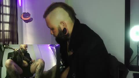 Snapshot of darkclothes chatting on 1, 1, 2025 darkclothes online show from 1, 1, 2025