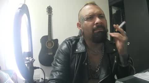 Snapshot of darkclothes chatting on 19, 1, 2025 darkclothes online show from 19, 1, 2025