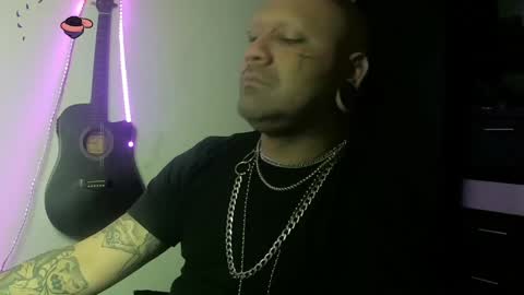 Snapshot of darkclothes chatting on 26, 1, 2025 darkclothes online show from 26, 1, 2025