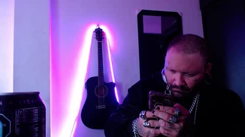 Snapshot of darkclothes chatting on 13, 2, 2025 darkclothes online show from 13, 2, 2025