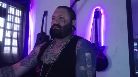 Snapshot of darkclothes chatting on 4, 3, 2025 darkclothes online show from 4, 3, 2025