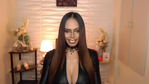 HAPPY BIRTHDAY MISTRESS MADRIANA online show from 18, 12, 2024