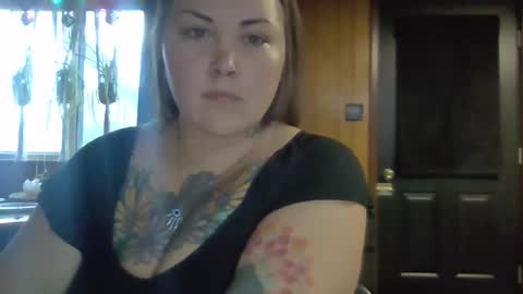 Snapshot of darkstardaisy chatting on 22, 10, 2025 Daisy online show from 22, 10, 2025