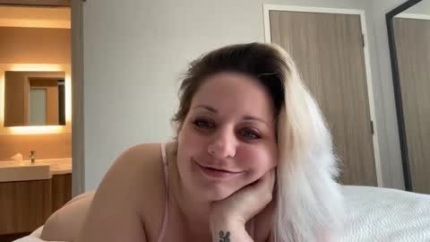 Mommy online show from 19, 3, 2026