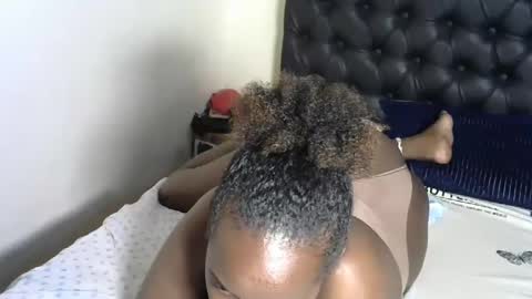 Snapshot of darlqueen chatting on 2, 2, 2025 darlqueen online show from 2, 2, 2025