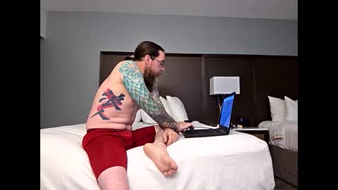 Snapshot of darthraider76 chatting on 15, 4, 2026 DarthRaider online show from 15, 4, 2026