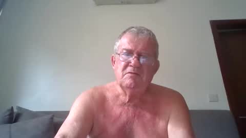 Snapshot of darwincock chatting on 7, 6, 2026 darwincock online show from 7, 6, 2026