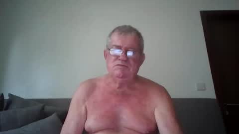 Snapshot of darwincock chatting on 9, 6, 2026 darwincock online show from 9, 6, 2026