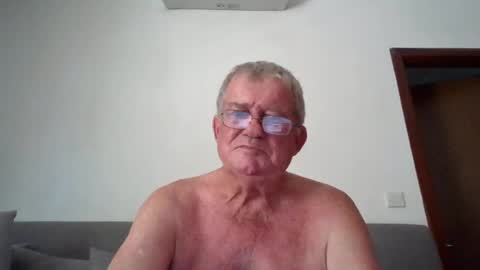 Snapshot of darwincock chatting on 26, 6, 2026 darwincock online show from 26, 6, 2026