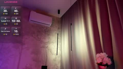 Snapshot of daryakeyy chatting on 19, 12, 2024 daryakeyy online show from 19, 12, 2024