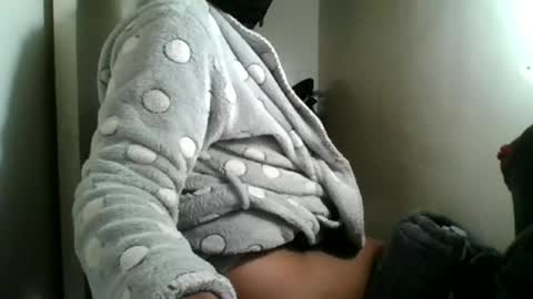 Snapshot of daszler chatting on 2, 2, 2025 Daszler online show from 2, 2, 2025