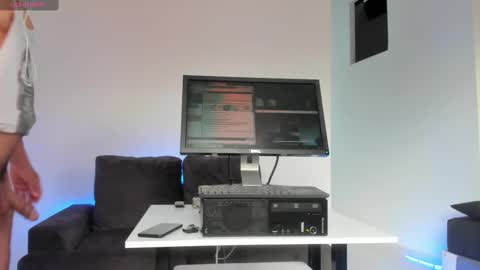 Snapshot of dave_hs chatting on 22, 2, 2025 dave_hs online show from 22, 2, 2025