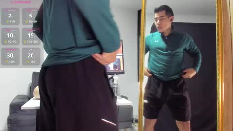 Snapshot of dave_hs chatting on 11, 11, 2025 dave_hs online show from 11, 11, 2025