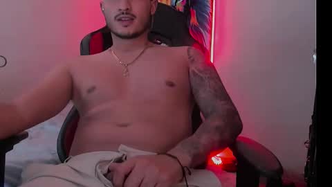 Snapshot of david__ox chatting on 21, 2, 2025 david__ox online show from 21, 2, 2025