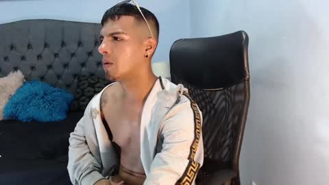 Snapshot of david_bandercock chatting on 8, 12, 2024 david_bandercock online show from 8, 12, 2024