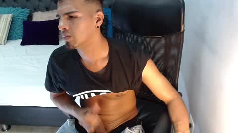 Snapshot of david_bandercock chatting on 14, 12, 2024 david_bandercock online show from 14, 12, 2024