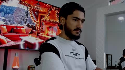 Hey im David that loves to explore and speak their fantasies. Very open talktative and nice. Feel free to chat with me online show from 22, 12, 2024