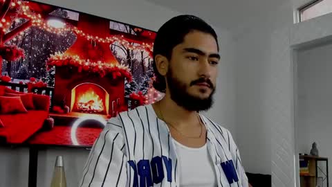 Hey im David that loves to explore and speak their fantasies. Very open talktative and nice. Feel free to chat with me online show from 25, 12, 2024