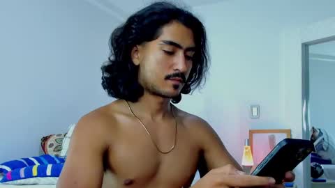 Hey im David that loves to explore and speak their fantasies. Very open talktative and nice. Feel free to chat with me online show from 29, 9, 2025