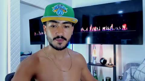 Hey im David that loves to explore and speak their fantasies. Very open talktative and nice. Feel free to chat with me online show from 1, 6, 2026