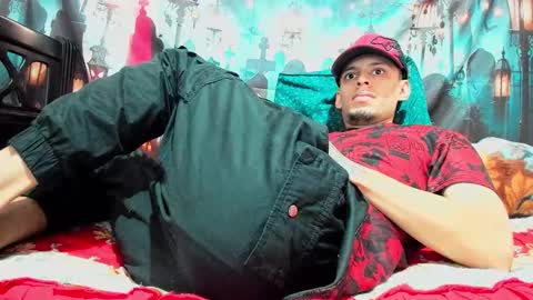 Snapshot of david_latin666_ chatting on 16, 11, 2025 David online show from 16, 11, 2025