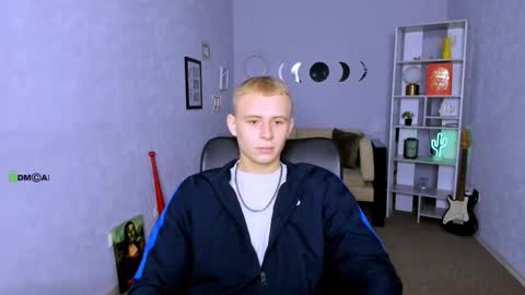 Snapshot of david_sunny chatting on 20, 11, 2025 David online show from 20, 11, 2025