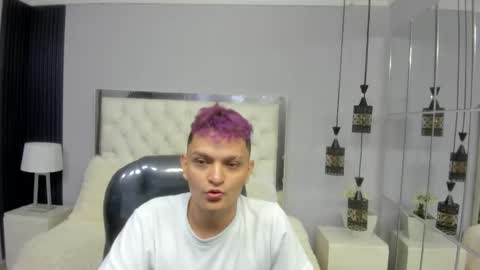 Snapshot of davidblaze_ chatting on 15, 11, 2025 David Blaze online show from 15, 11, 2025