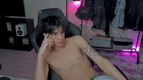 Snapshot of davisross chatting on 17, 2, 2025 davis online show from 17, 2, 2025