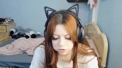 Snapshot of dawndollins chatting on 3, 3, 2026 Alice online show from 3, 3, 2026