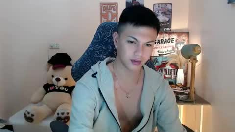 JC LOVER BOY online show from 17, 12, 2024