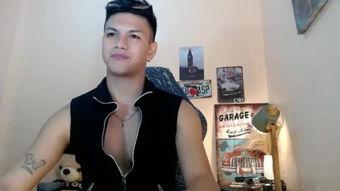 JC LOVER BOY online show from 19, 12, 2024